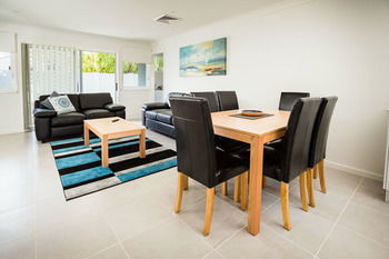 Wallsend Executive Apartments - Accommodation Mount Tamborine 32