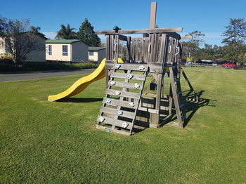 Bentley Waterfront Motel & Cottages - Accommodation Mount Tamborine 1