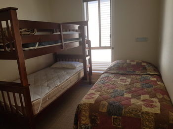 Bentley Waterfront Motel & Cottages - Accommodation Mount Tamborine 25