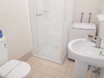 Bentley Waterfront Motel & Cottages - Accommodation Mount Tamborine 70