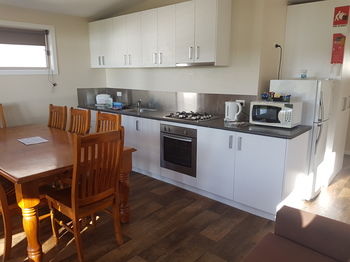 Bentley Waterfront Motel & Cottages - Accommodation Mount Tamborine 76