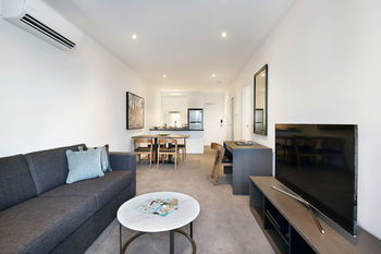 Experience Bella Hotel Apartments - Accommodation Mount Tamborine 2