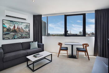Experience Bella Hotel Apartments - Accommodation Mount Tamborine 25