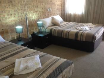 Golden Beach Motor Inn - Accommodation Mount Tamborine 3