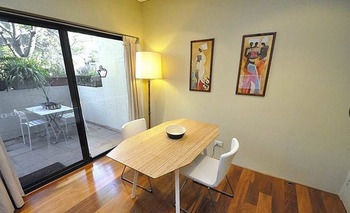 Glebe Furnished Apartments - Accommodation Mount Tamborine 9