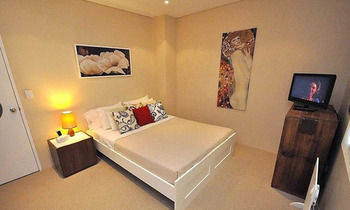 Glebe Furnished Apartments - Accommodation Mount Tamborine 10