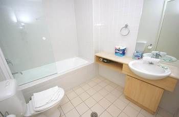 Homebush 70 Ben Furnished Apartment - Accommodation Mount Tamborine 2