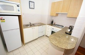 Homebush Bay 125 Ben Furnished Apartment - Accommodation Mount Tamborine 5