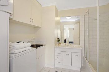 Platinum Apartments On Whiteman St - Accommodation Mount Tamborine 12