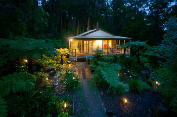 Myers Creek Cascades Luxury Cottages - Accommodation Mount Tamborine 12