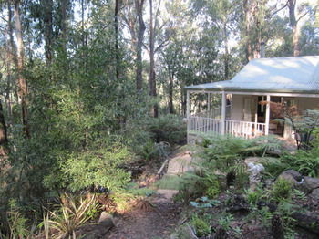 Myers Creek Cascades Luxury Cottages - Accommodation Mount Tamborine 13