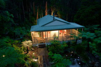 Myers Creek Cascades Luxury Cottages - Accommodation Mount Tamborine 15