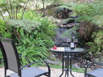 Myers Creek Cascades Luxury Cottages - Accommodation Mount Tamborine 25