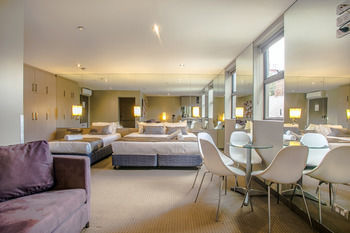 Comfy Kew Apartments - Accommodation Mount Tamborine 8