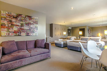 Comfy Kew Apartments - Accommodation Mount Tamborine 18