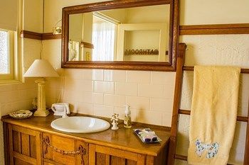 Segenhoe Inn Historic Bed & Breakfast - Accommodation Mount Tamborine 6
