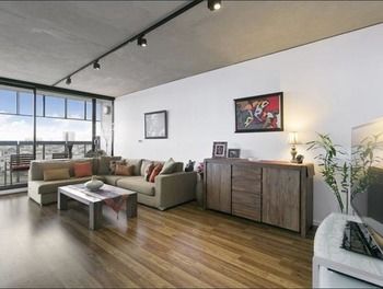 StayCentral - NGV Arts Centre Retreat - Accommodation Mount Tamborine 7
