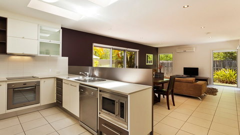 BEST WESTERN PLUS Quarterdecks Retreat - Accommodation Mount Tamborine 1