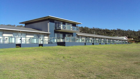 BEST WESTERN Beachfront At Bicheno - Accommodation Mount Tamborine 0