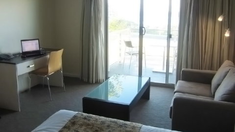 BEST WESTERN Beachfront At Bicheno - Accommodation Mount Tamborine 1