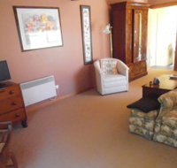 John and Eva Selles Studio Apartment - Accommodation Mount Tamborine