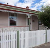 Newdegate House - Accommodation Mount Tamborine