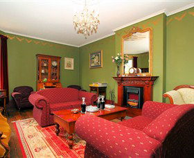 Lodge On Elizabeth - The - Accommodation Mount Tamborine 2