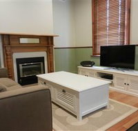 Myrtle Cottage - Accommodation Mount Tamborine