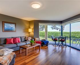 Carol's B&B - Accommodation Mount Tamborine 1