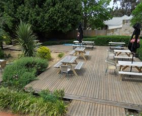 Ross Hotel - Accommodation Mount Tamborine 1