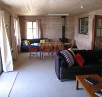 Bicheno Holiday Rentals - 27 Gordon Street - Accommodation Mount Tamborine