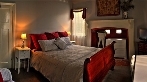 Heytesbury House B&B - Accommodation Mount Tamborine 2