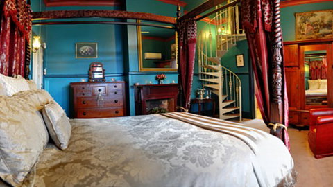 Heytesbury House B&B - Accommodation Mount Tamborine 1