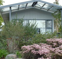 Blue Waters Cottages for Two - Accommodation Mount Tamborine
