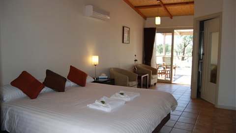 Mungo Lodge - Accommodation Mount Tamborine 1