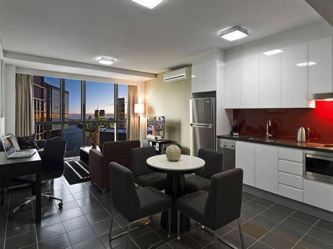 Meriton Serviced Apartments Brisbane On Adelaide Street - Accommodation Mount Tamborine 5