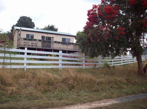 Demeter Farm Cabin - Accommodation Mount Tamborine 0