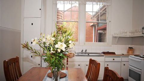 The Glen Bakery - Accommodation Mount Tamborine 1