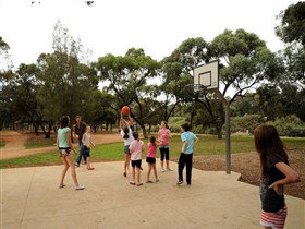 BIG4 Renmark Riverfront Holiday Park - Accommodation Mount Tamborine 5