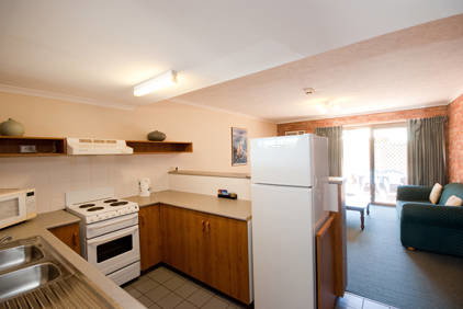 Allan Cunningham Motel And Old Wagon Restaurant - Accommodation Mount Tamborine 1