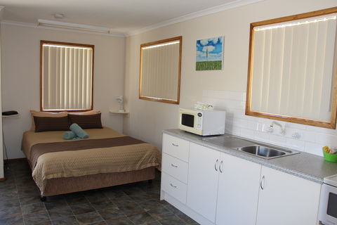Ardrossan Caravan Park - Accommodation Mount Tamborine 0