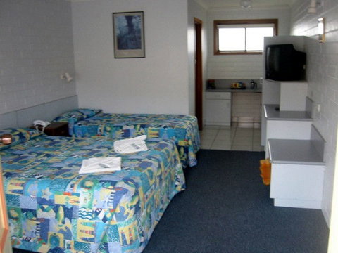 Bass & Flinders Motor Inn - Accommodation Mount Tamborine 2