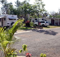Batchelor Holiday Park - Accommodation Mount Tamborine