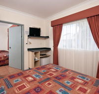 Cairns Queens Court - Accommodation Mount Tamborine