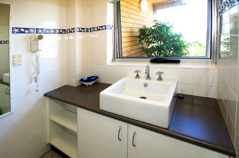 Caribbean Motel - Accommodation Mount Tamborine 1