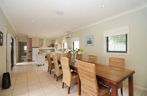 CeeSpray On Owen - Accommodation Mount Tamborine 1