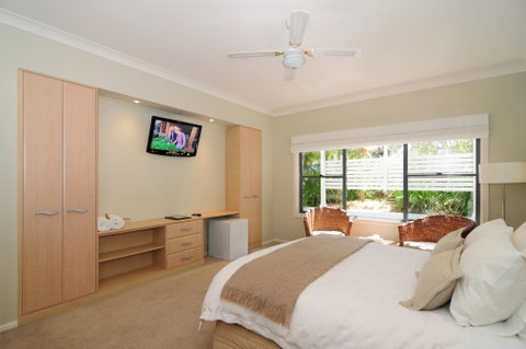 CeeSpray On Owen - Accommodation Mount Tamborine 2