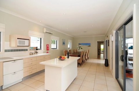 CeeSpray On Owen - Accommodation Mount Tamborine 6