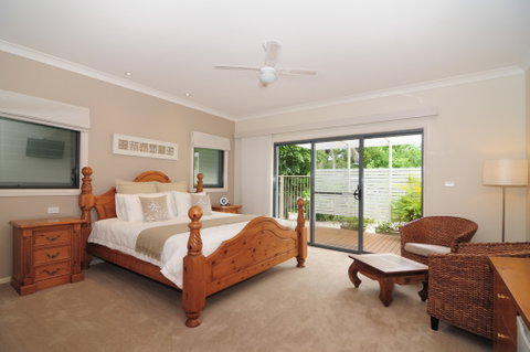 CeeSpray On Owen - Accommodation Mount Tamborine 5