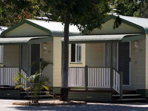 Emerald Cabin & Caravan Village - Accommodation Mount Tamborine 0